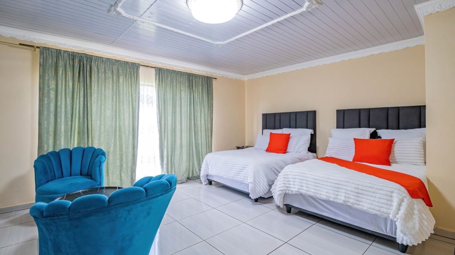 7 Bedroom Property for Sale in Mogwase Unit 4 North West